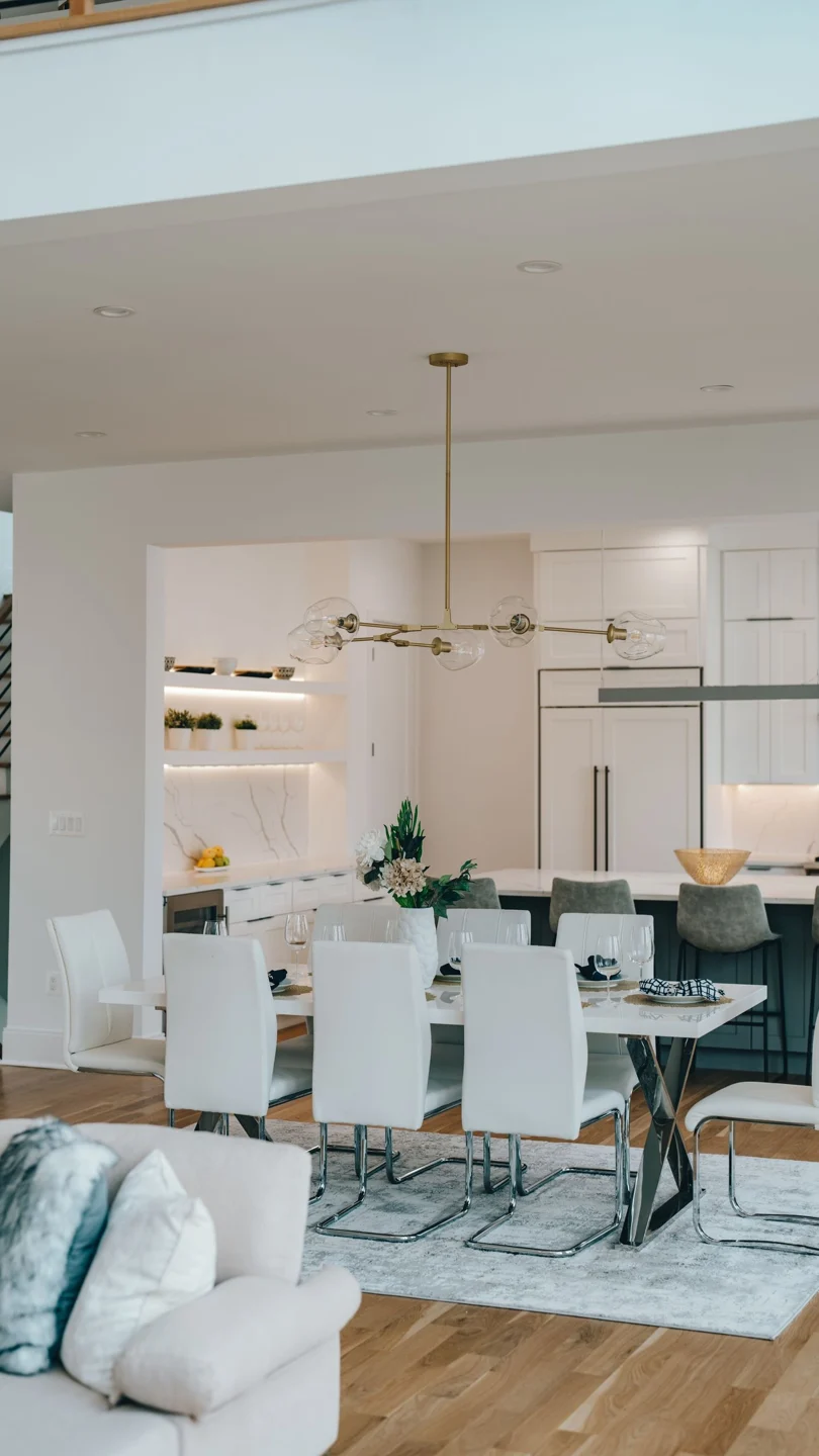 Original kitchen listing photograph