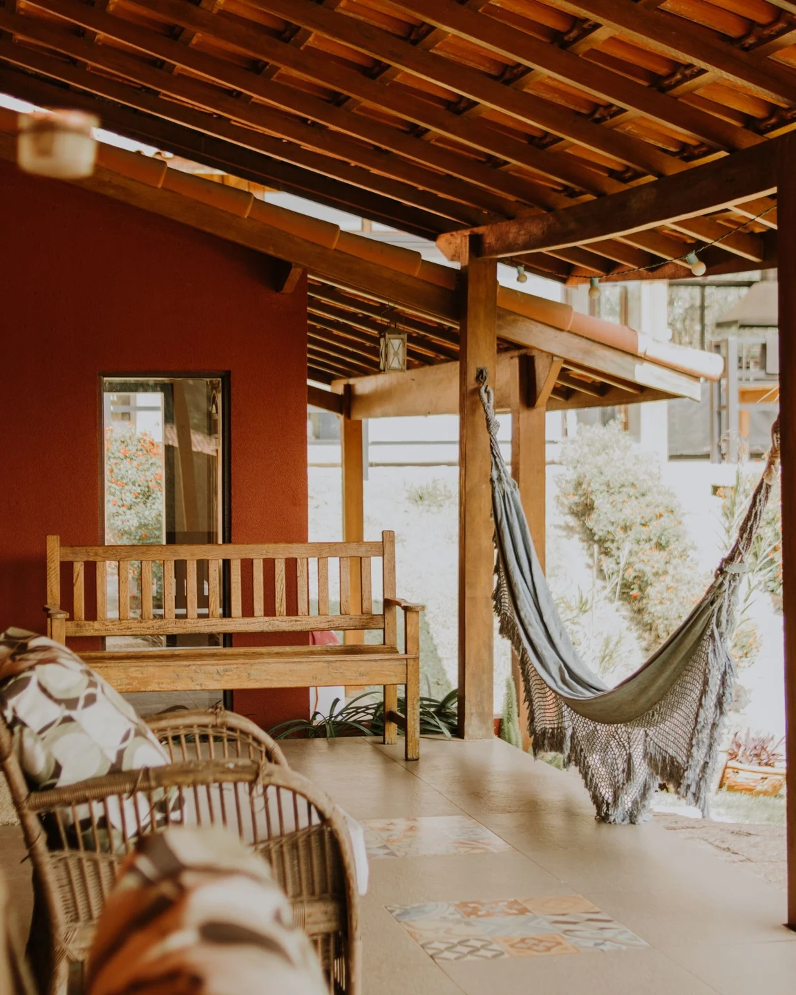 Original veranda listing photograph